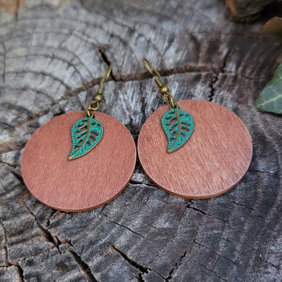 Handmade Bohemian Style Wood Disc Earrings - Picture 4 of 6
